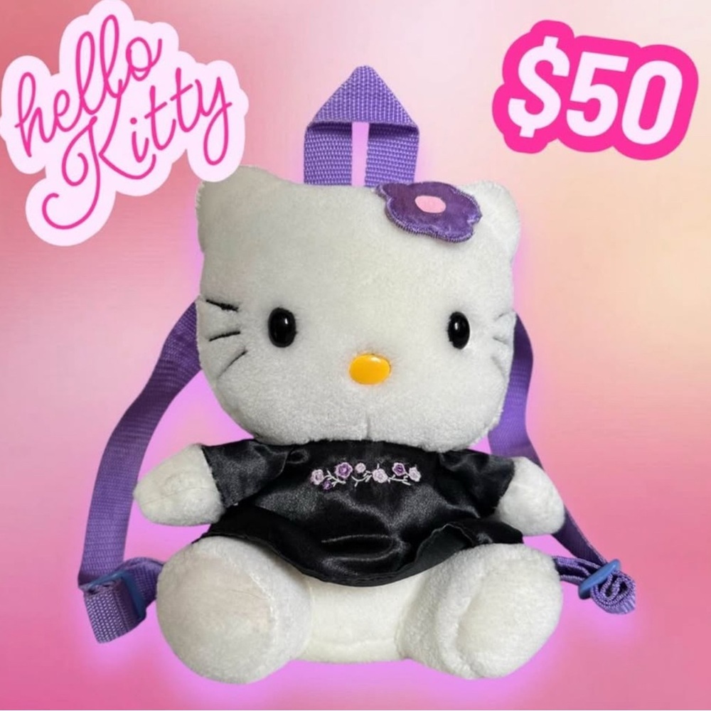 Vintage hello kitty backpack excellent condition from year 2000. Offers welcome